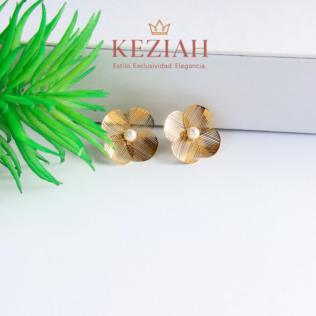 ✨ Aretes Dorado Minimalistas – Acero Quirúrgico 316L , Waterproof - Flor con Perlas