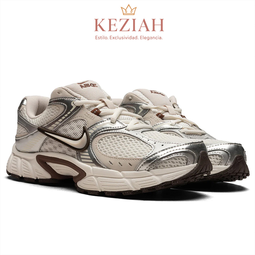 🏷️ Nike V5 – Blanco / Plata Metalizado / Marrón