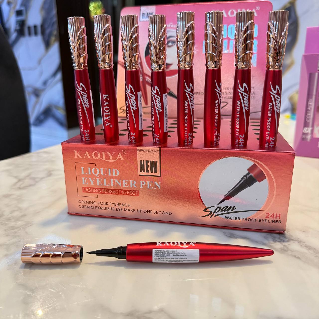 KAQIYA Professional 🏆 Delineador de Ojos Negro ✅Efecto perfecto y duradero  ✅Resistente al Agua ✅24 Horas (Copia)